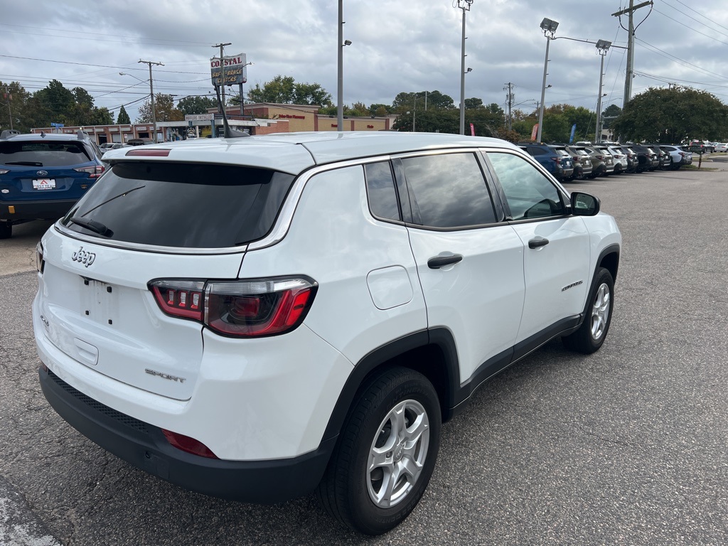 2022 Jeep Compass Sport photo 4