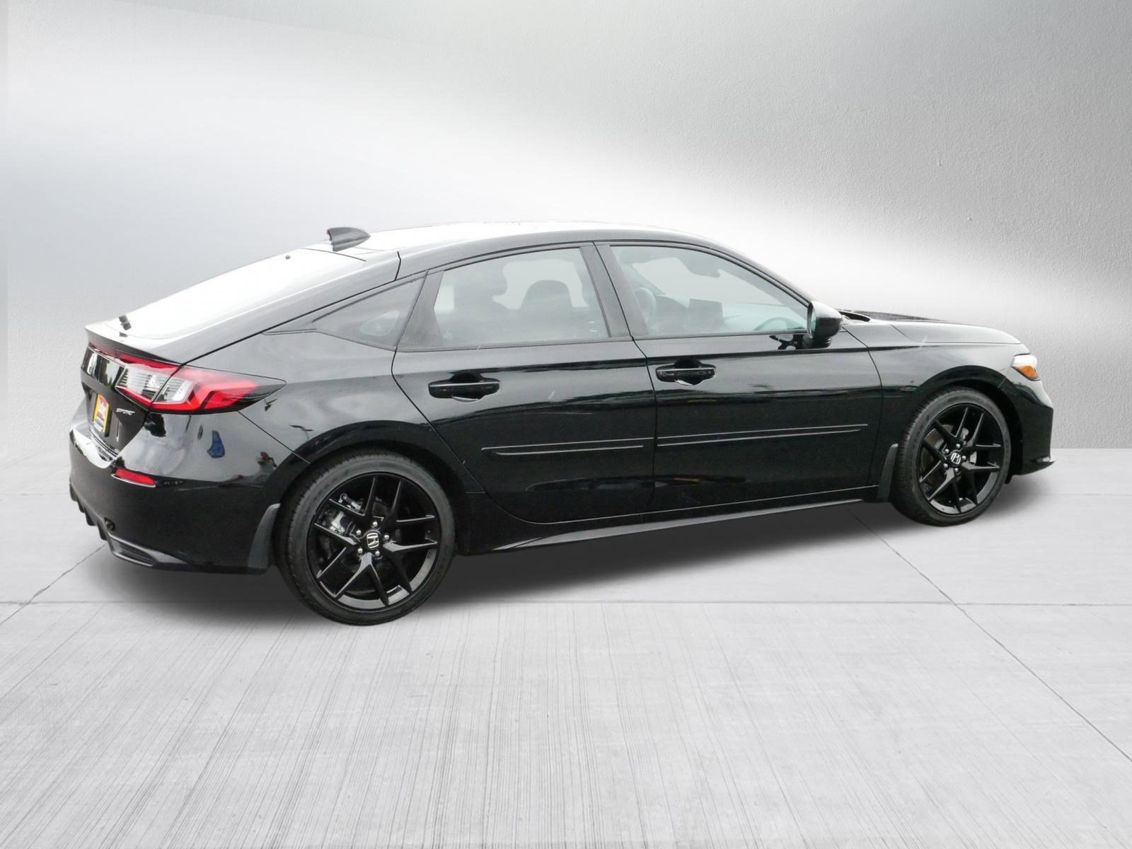 2025 Honda Civic Hatchback Sport photo 6