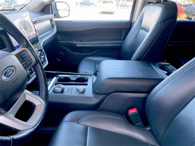 2023 Ford Expedition MAX XLT photo 13