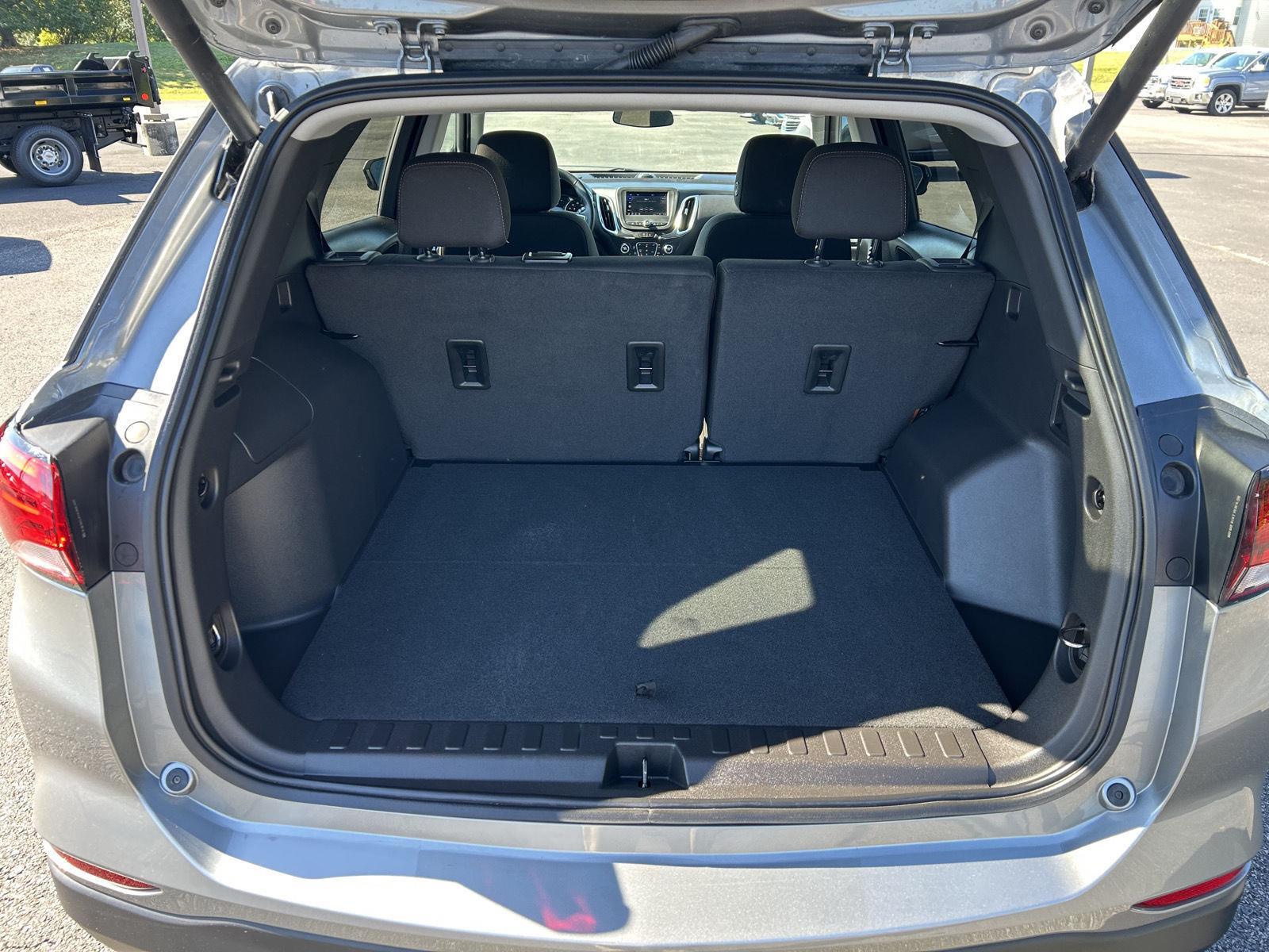 2024 Chevrolet Equinox LT photo 18