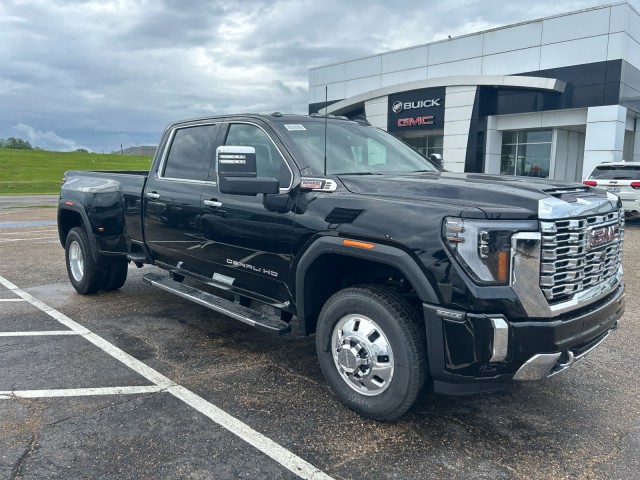 New 2025 GMC Sierra 3500 HD Denali DRW Crew Cab in Opelousas