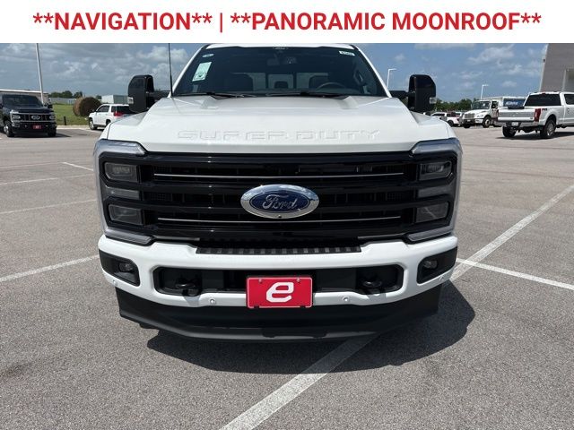 2025 Ford F-250 Platinum photo 2