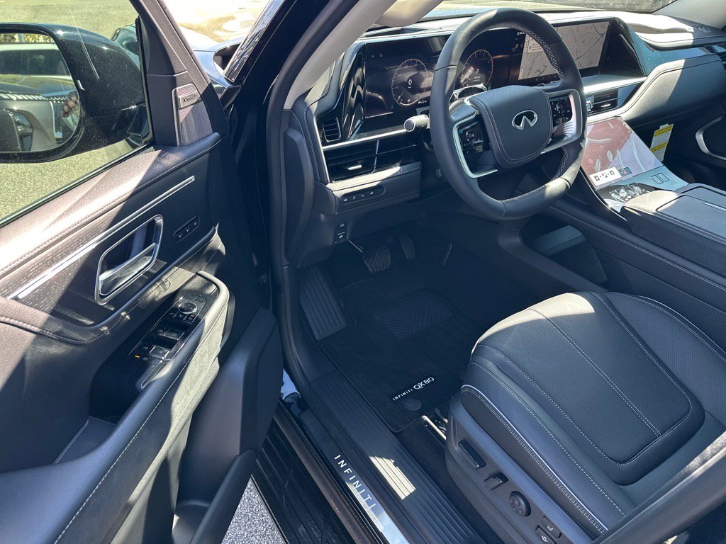 2025 Infiniti QX80 Sensory photo 12