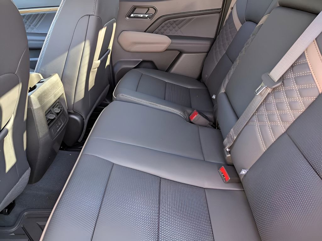 2026 Gmc Canyon Denali photo 14
