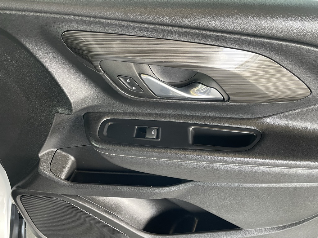 2023 Gmc Terrain SLE photo 25