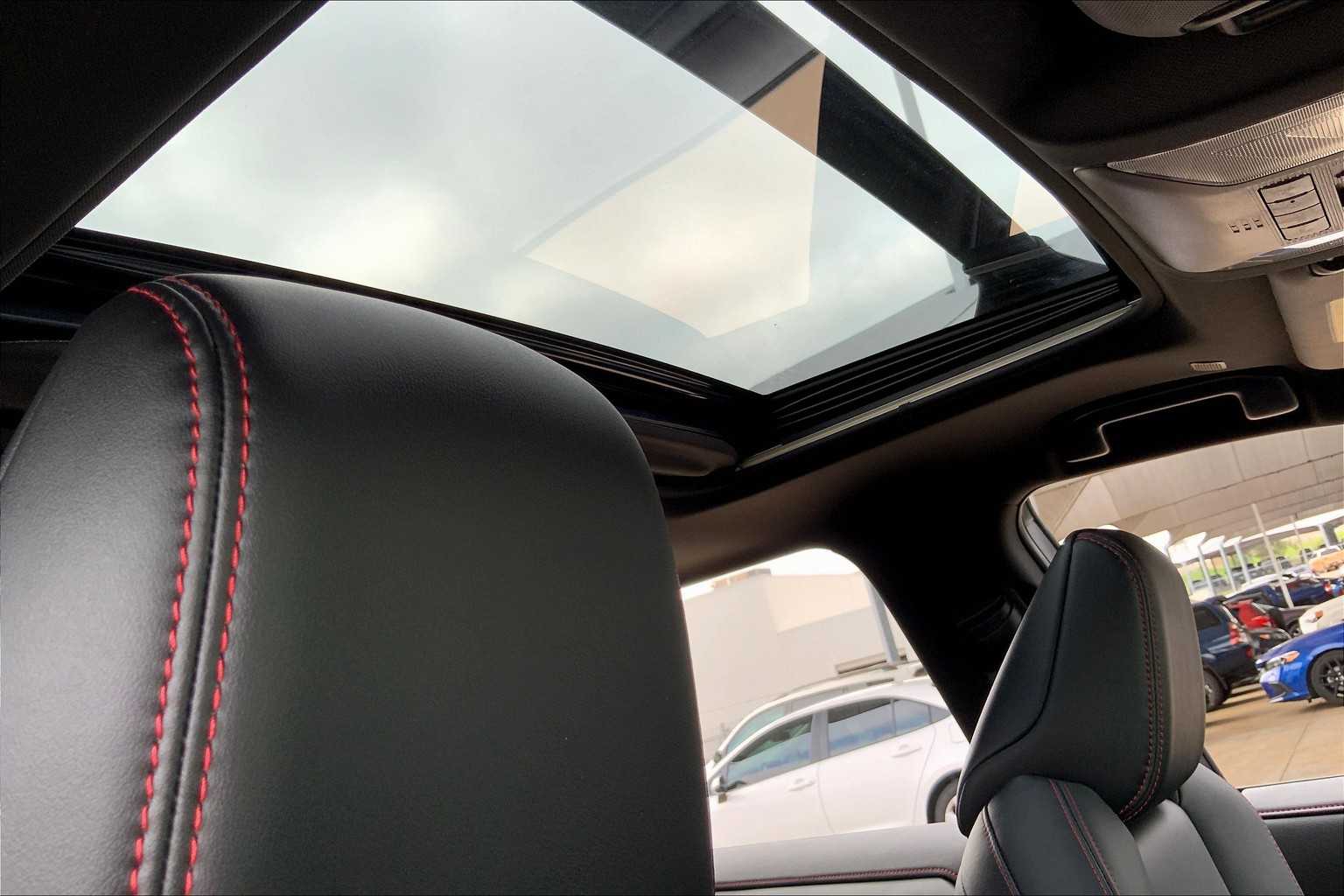2025 Toyota RAV4 Hybrid XSE photo 26