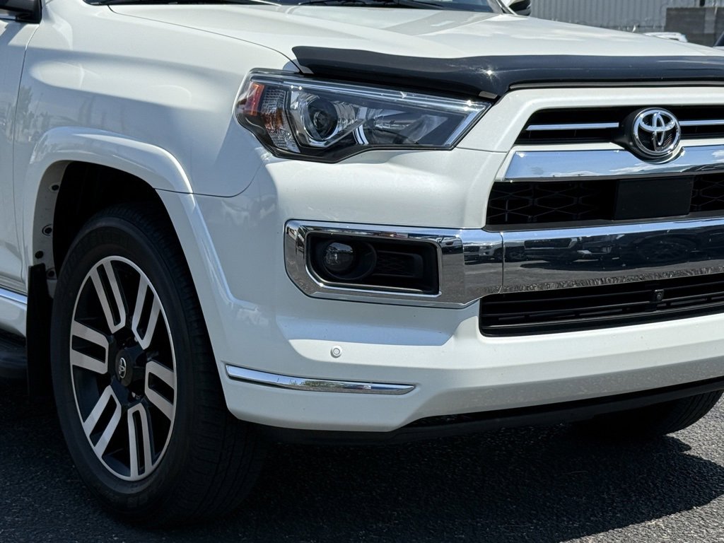 2023 Toyota 4Runner Limited photo 2