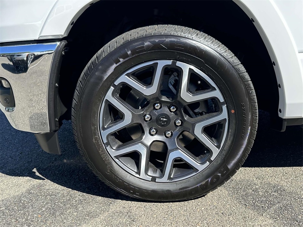 2025 Ram 1500 Laramie photo 17