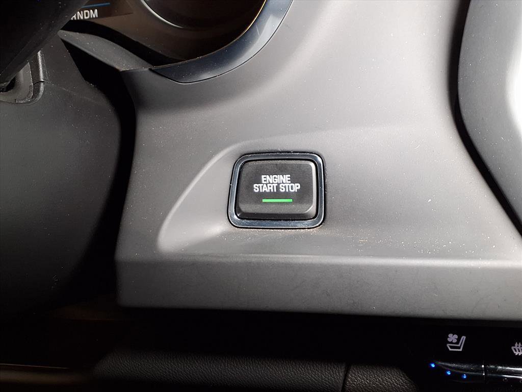 2023 Chevrolet Camaro 2LT photo 11