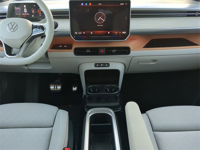 2025 Volkswagen ID. Buzz Pro Plus photo 15