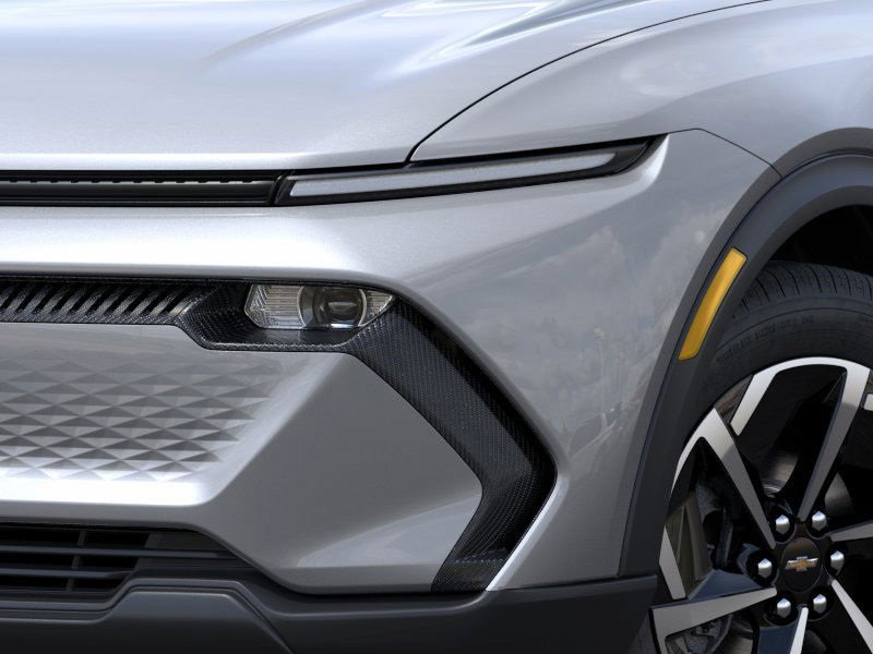 2026 Chevrolet Equinox EV 1LT photo 9