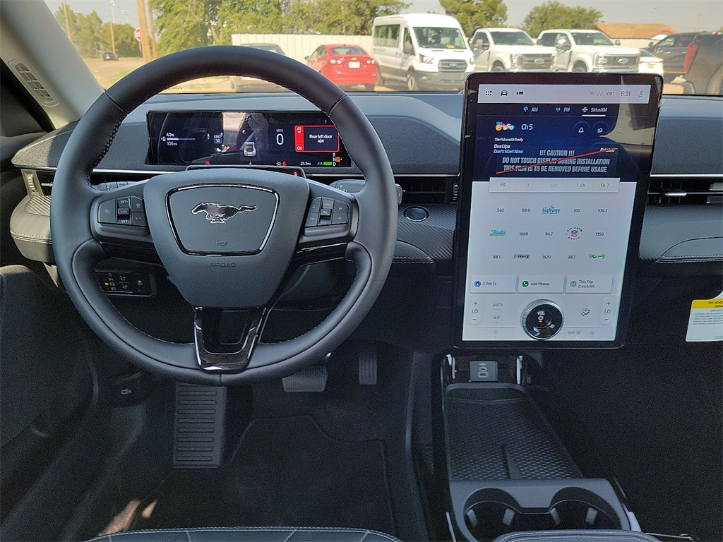 2025 Ford Mustang Mach-E Select photo 17