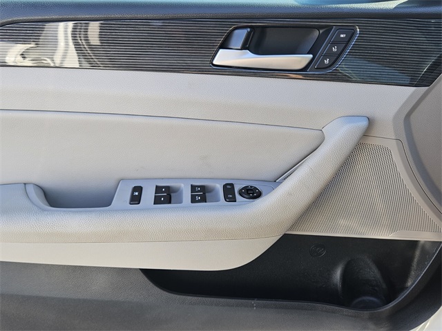 2018 Hyundai Sonata Limited photo 26
