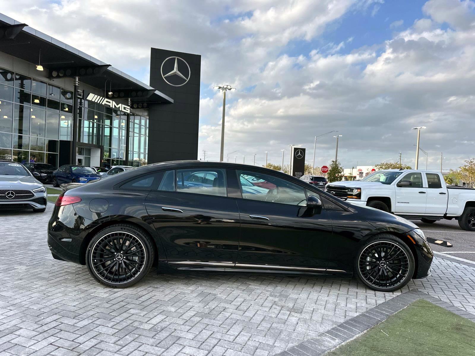 2025 Mercedes Benz EQE Sedan AMG photo 3