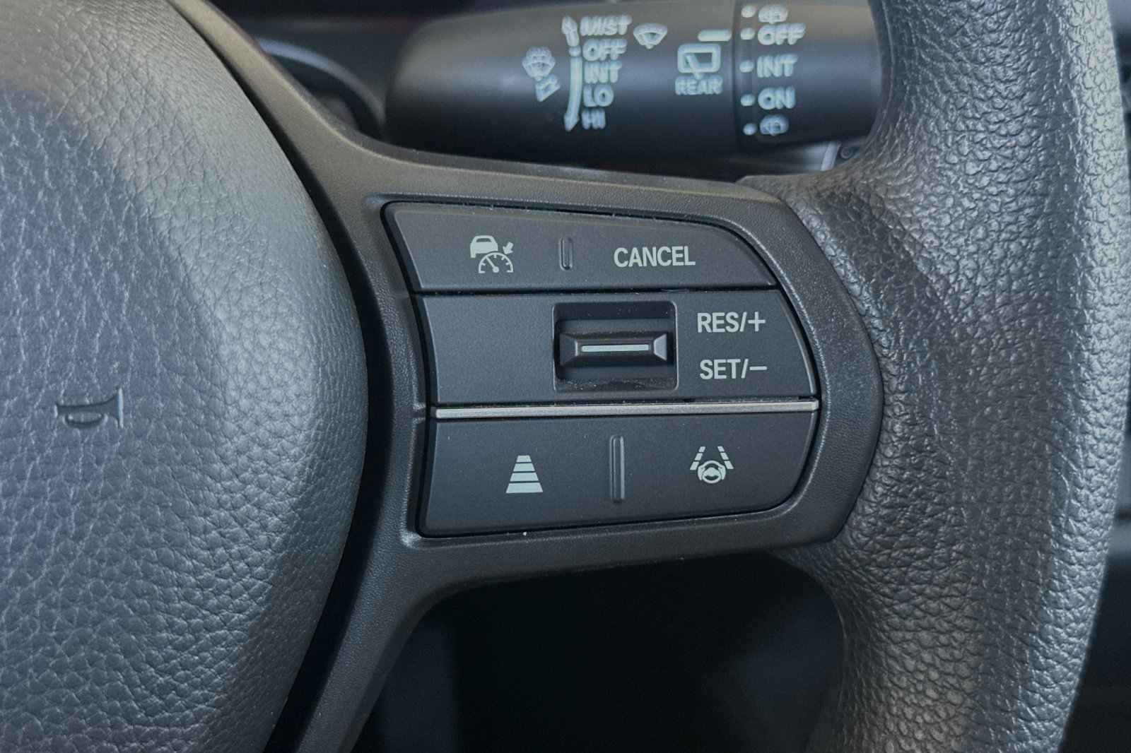 2025 Honda HR-V LX photo 26