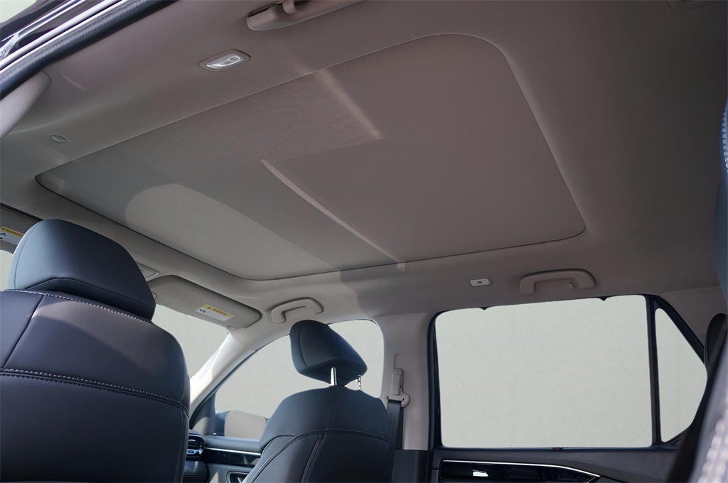 2025 Honda Pilot Touring photo 4