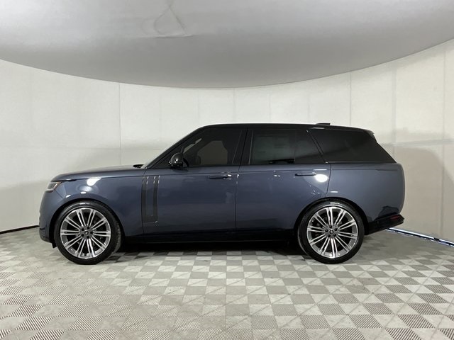2025 Land Rover Range Rover SE photo 2