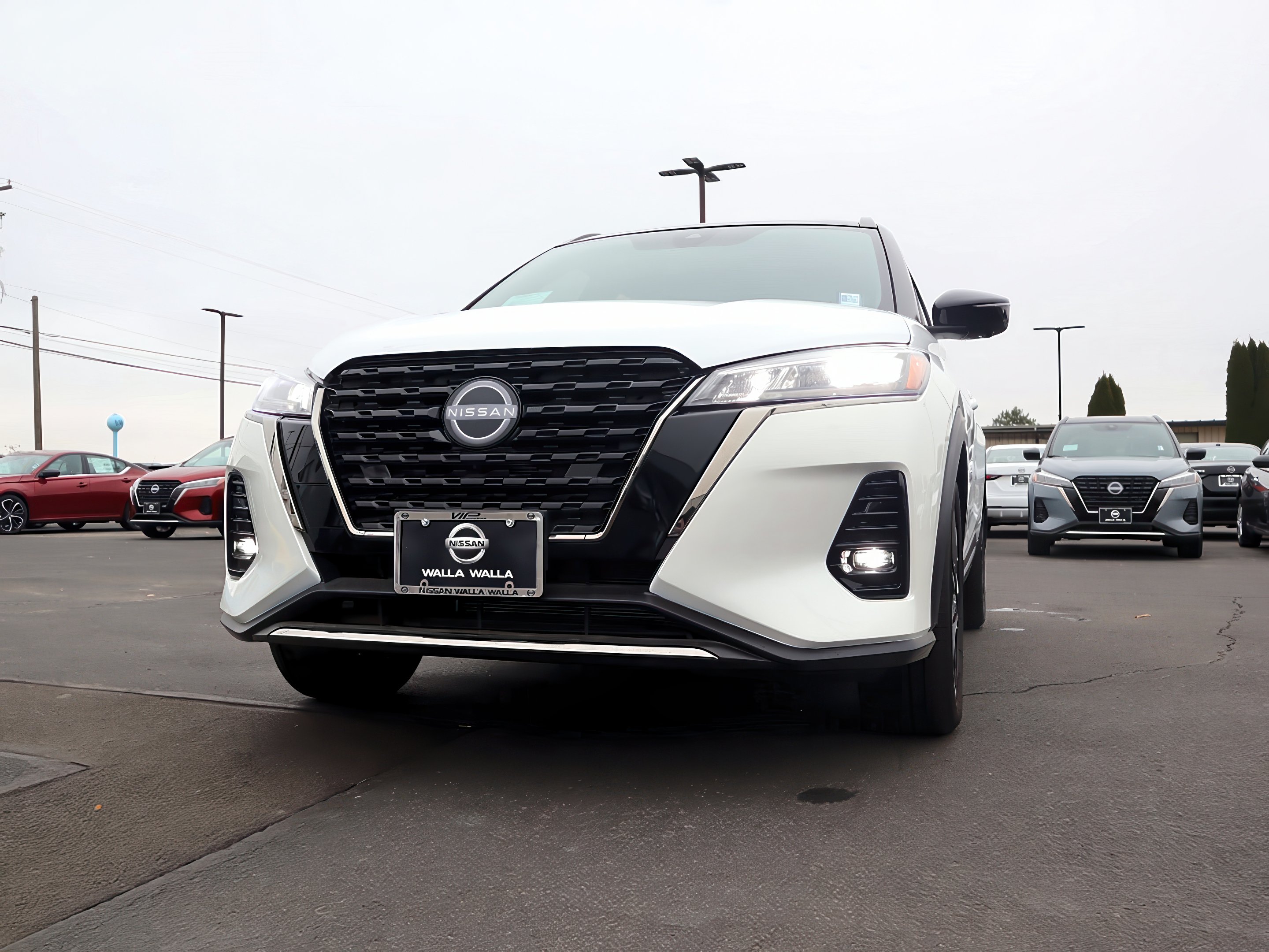 2025 Nissan Kicks SR photo 29