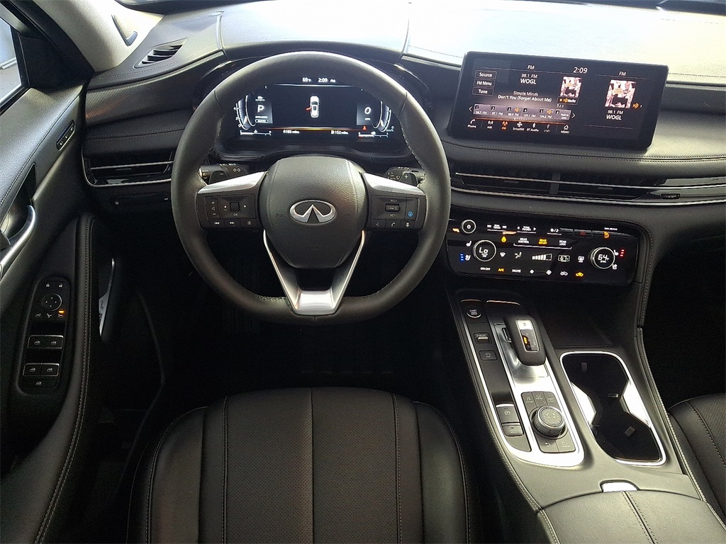 2025 Infiniti QX60 Luxe photo 8