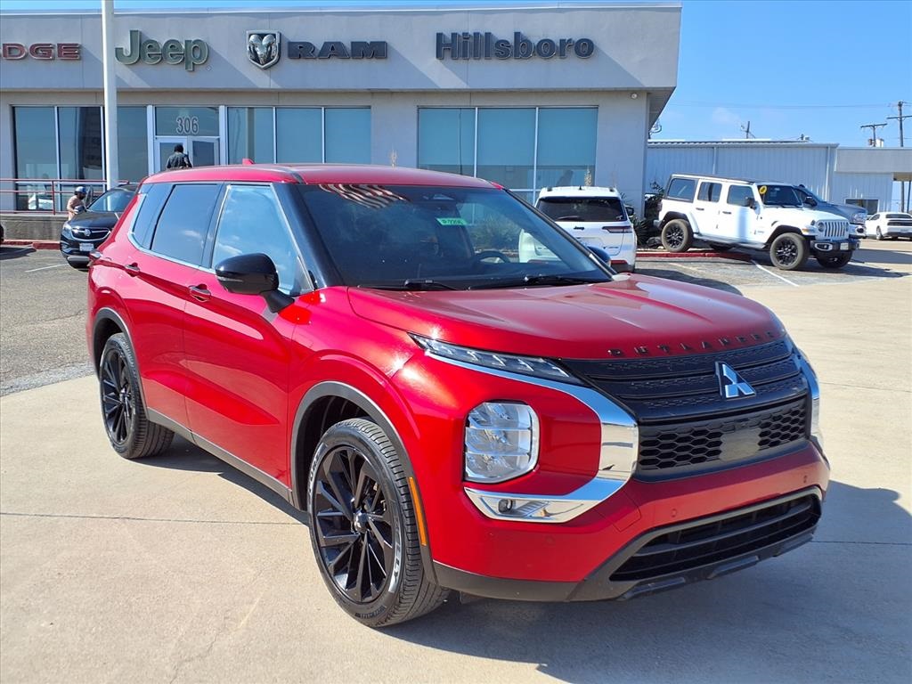 2023 Mitsubishi Outlander SE Black Edition