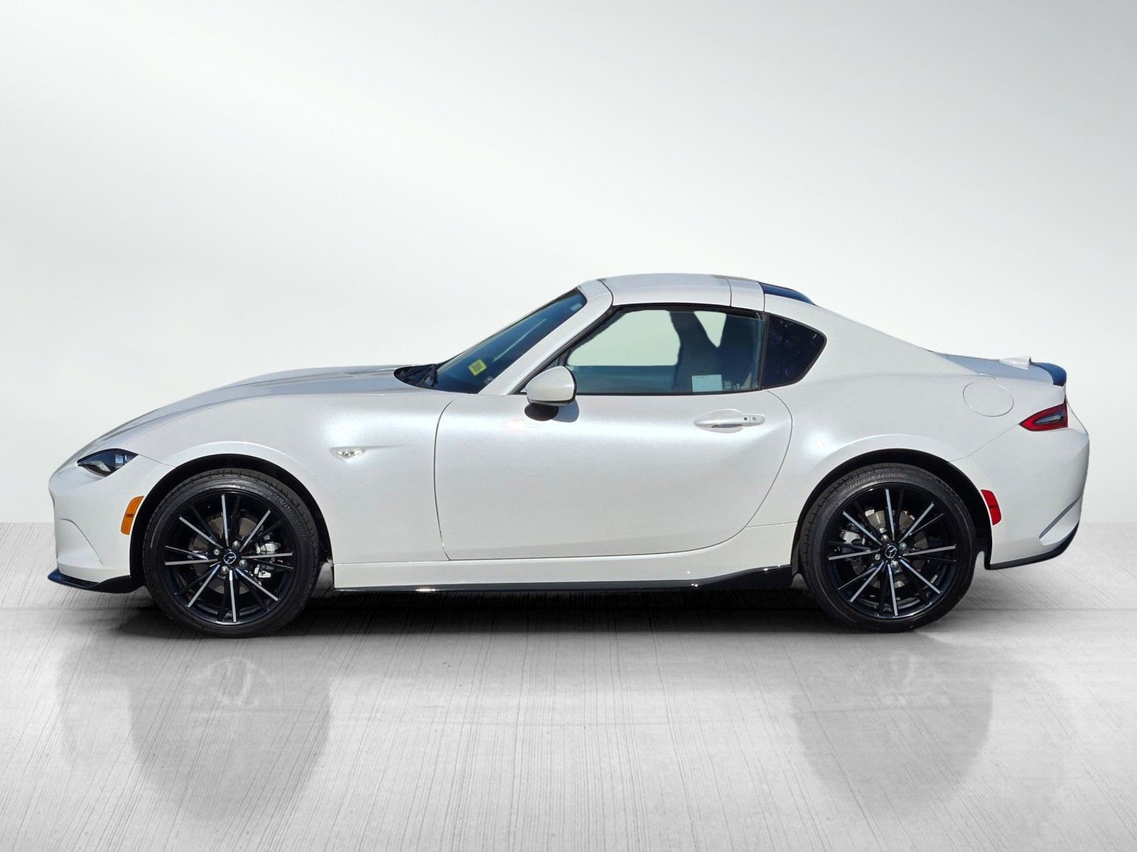 2024 Mazda MX-5 Miata Miata RF Grand Touring photo 8