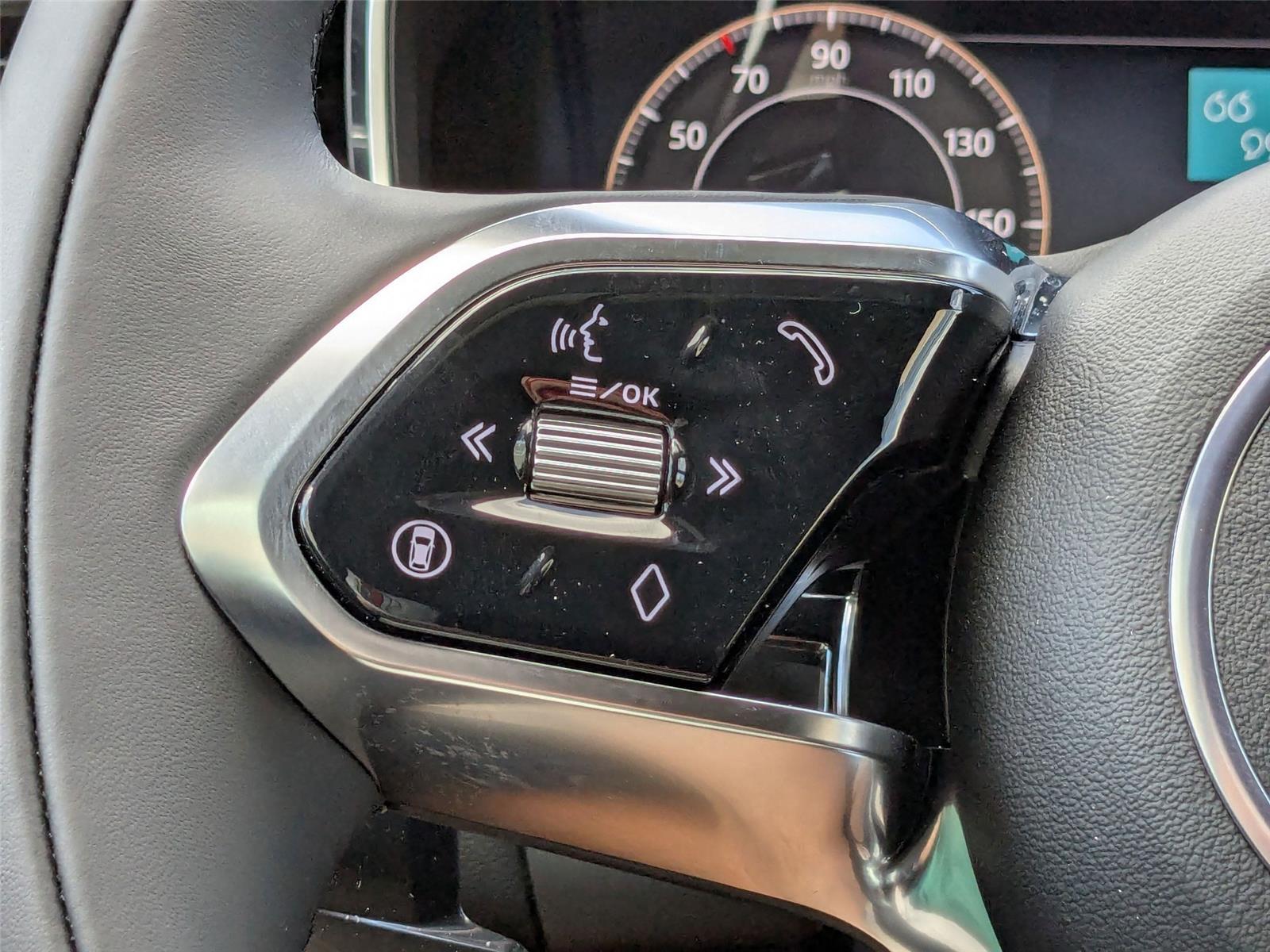 2026 Jaguar F-PACE P250 R-Dynamic S photo 13