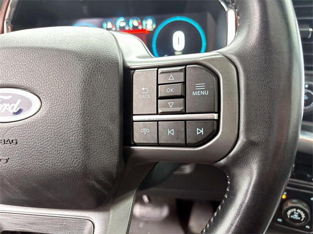 Used 2022 Gray Metallic Ford Lariat image 21