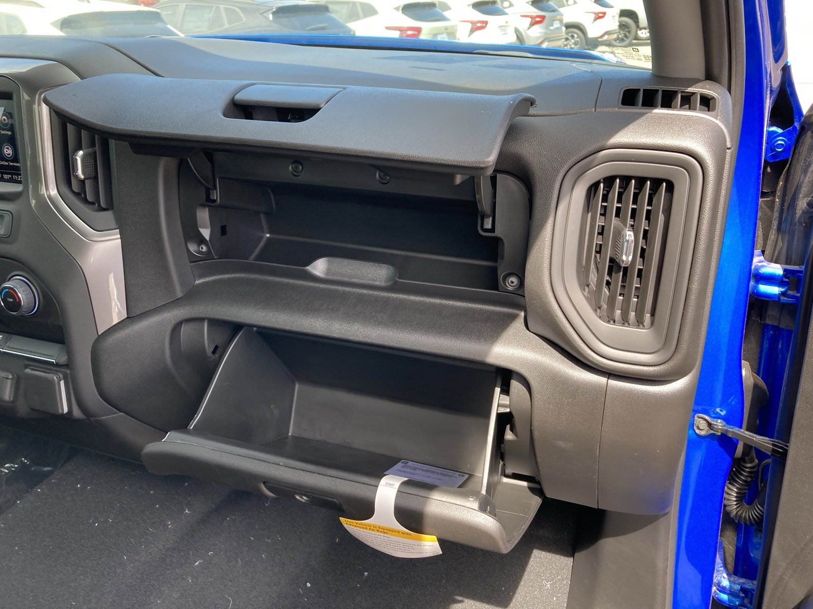 2025 Chevrolet Silverado 1500 Custom photo 26