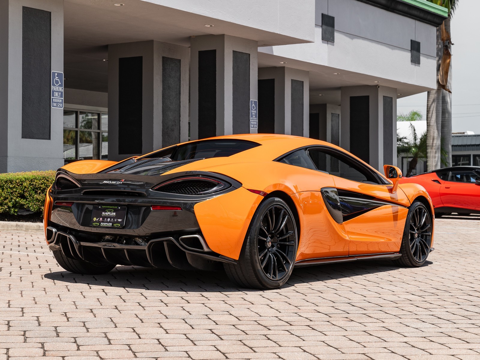 2016 Mclaren 570S Coupe S photo 13