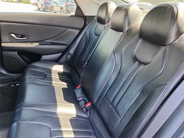 2022 Hyundai Elantra SEL Convenience photo 13