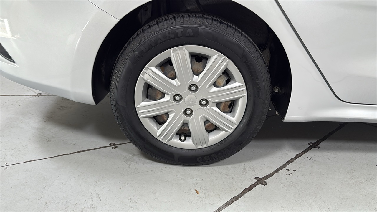 2021 Kia Rio LX photo 22