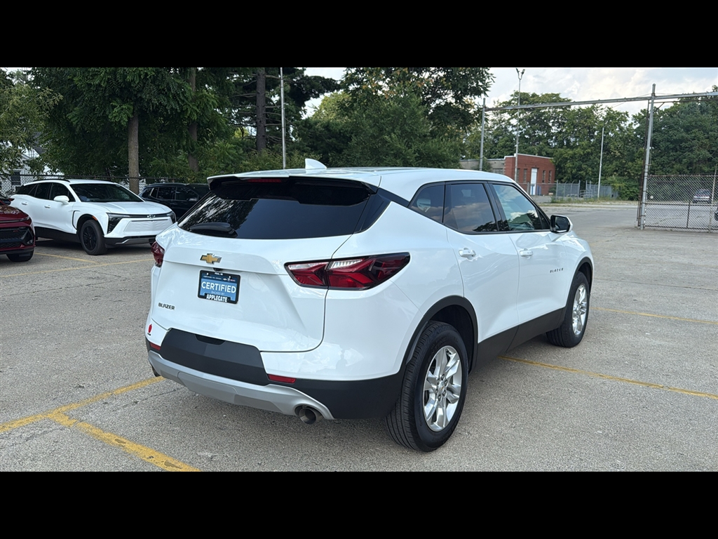 2022 Chevrolet Blazer 2LT photo 3