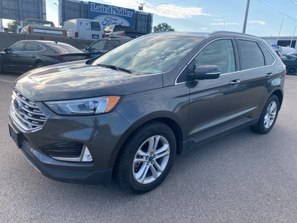 2020 Ford Edge SEL photo 3