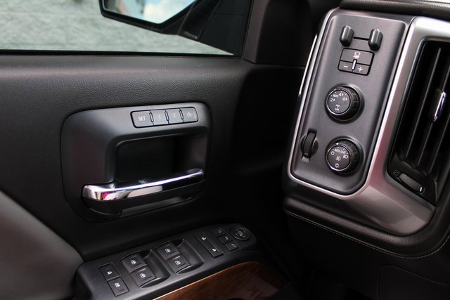 2014 Chevrolet Silverado 1500 LTZ photo 24