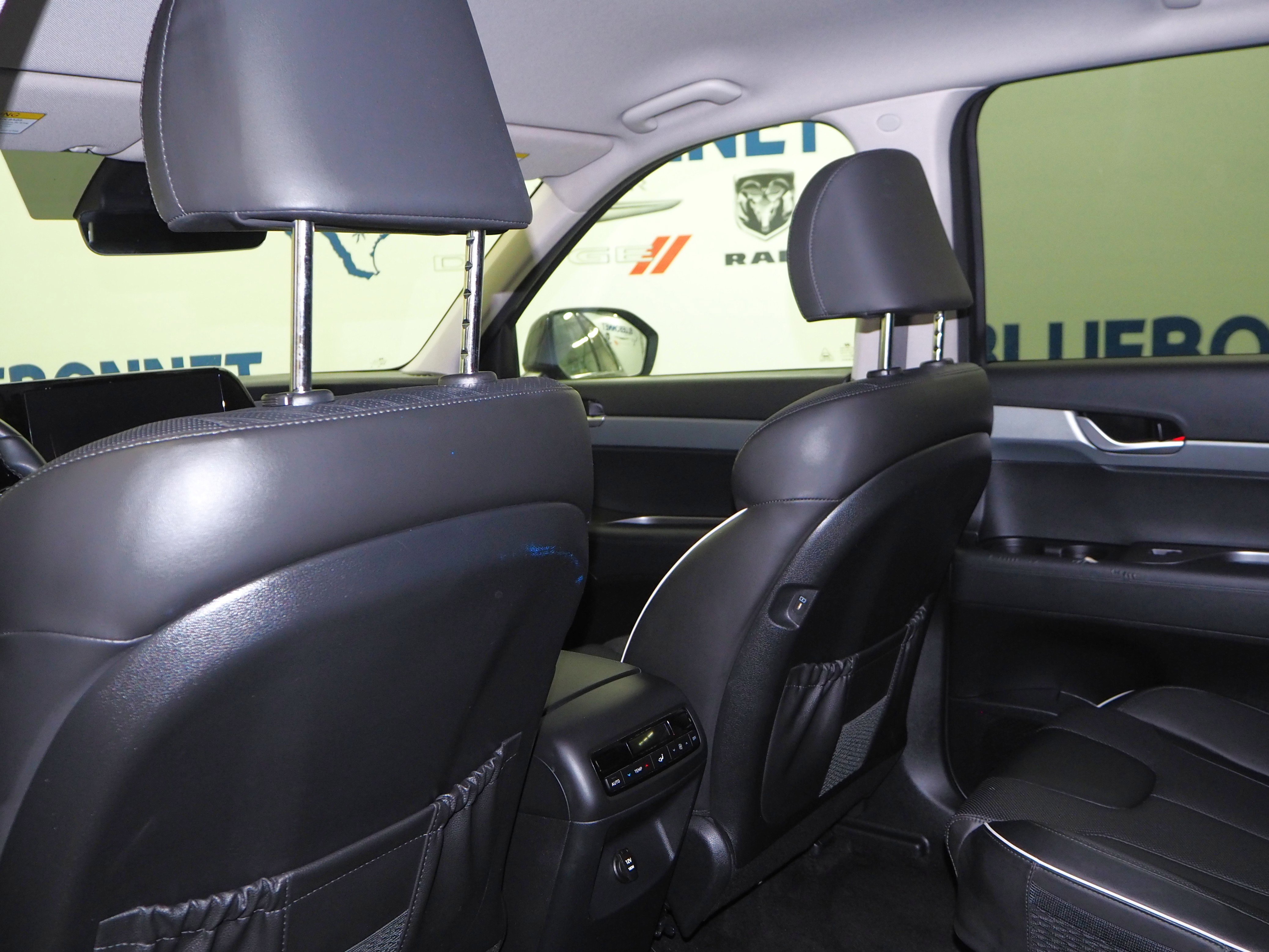 2025 Hyundai Palisade SEL photo 4