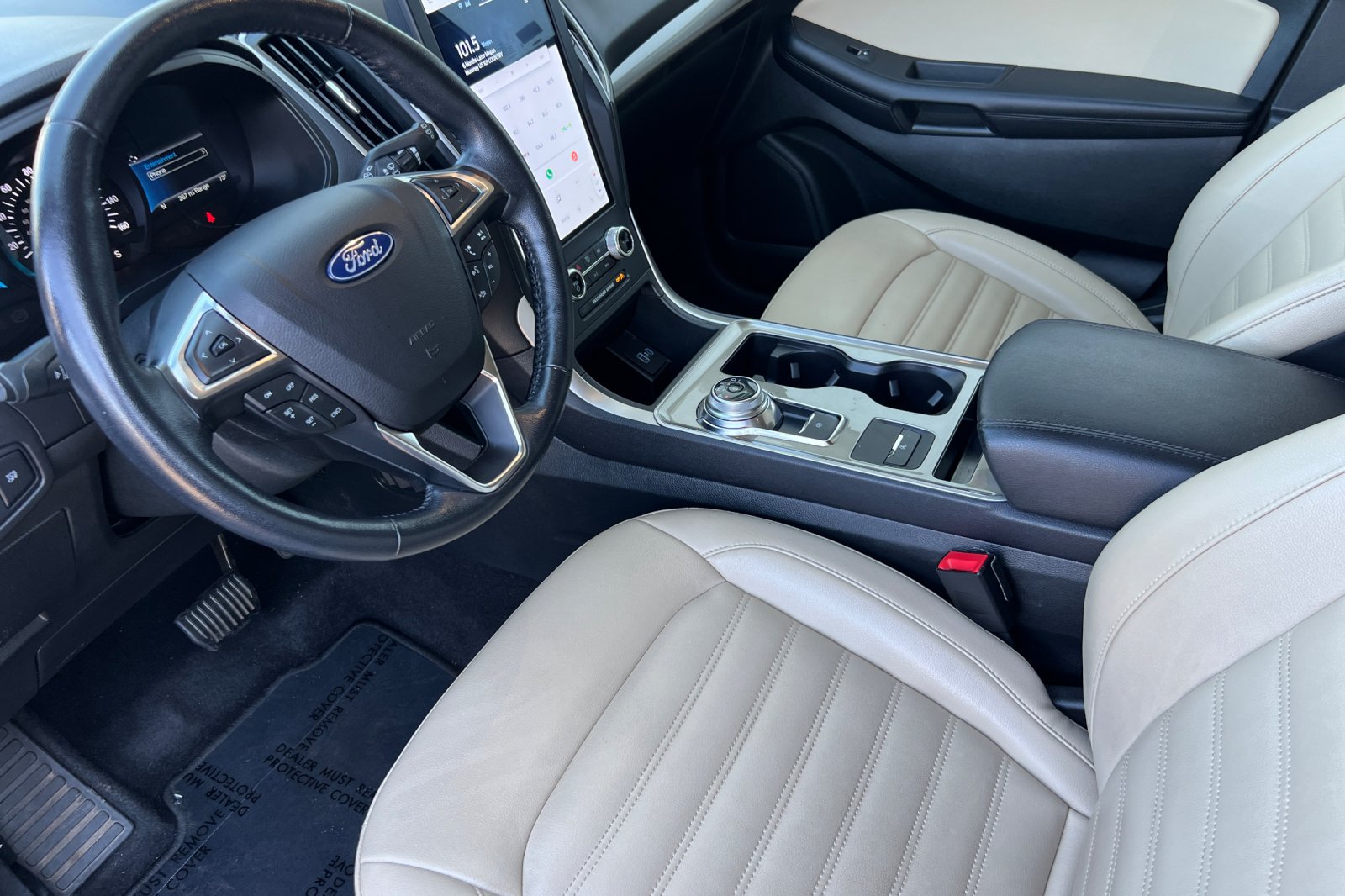 2023 Ford Edge SEL photo 6