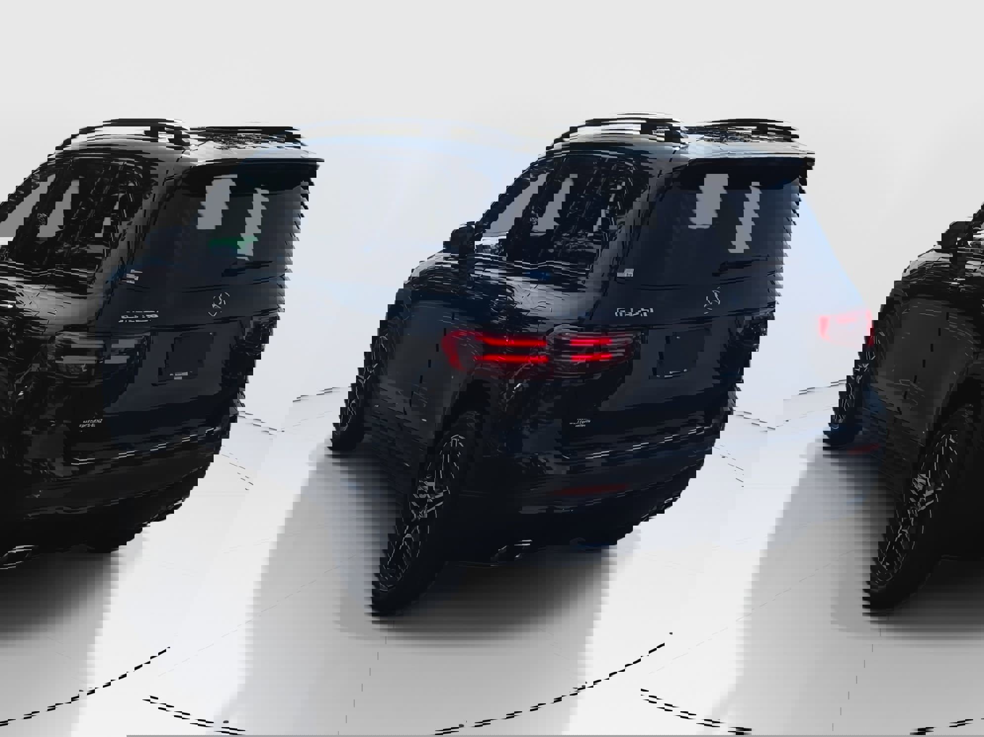 2026 Mercedes Benz GLB 250 photo 4