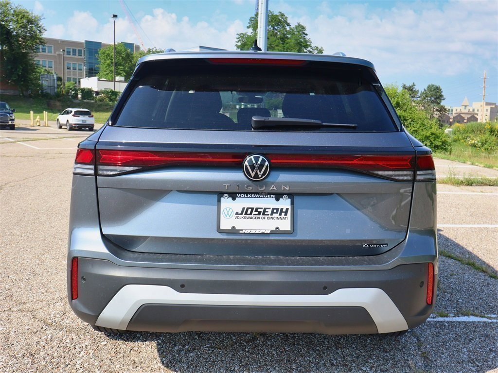 2025 Volkswagen Tiguan S photo 4