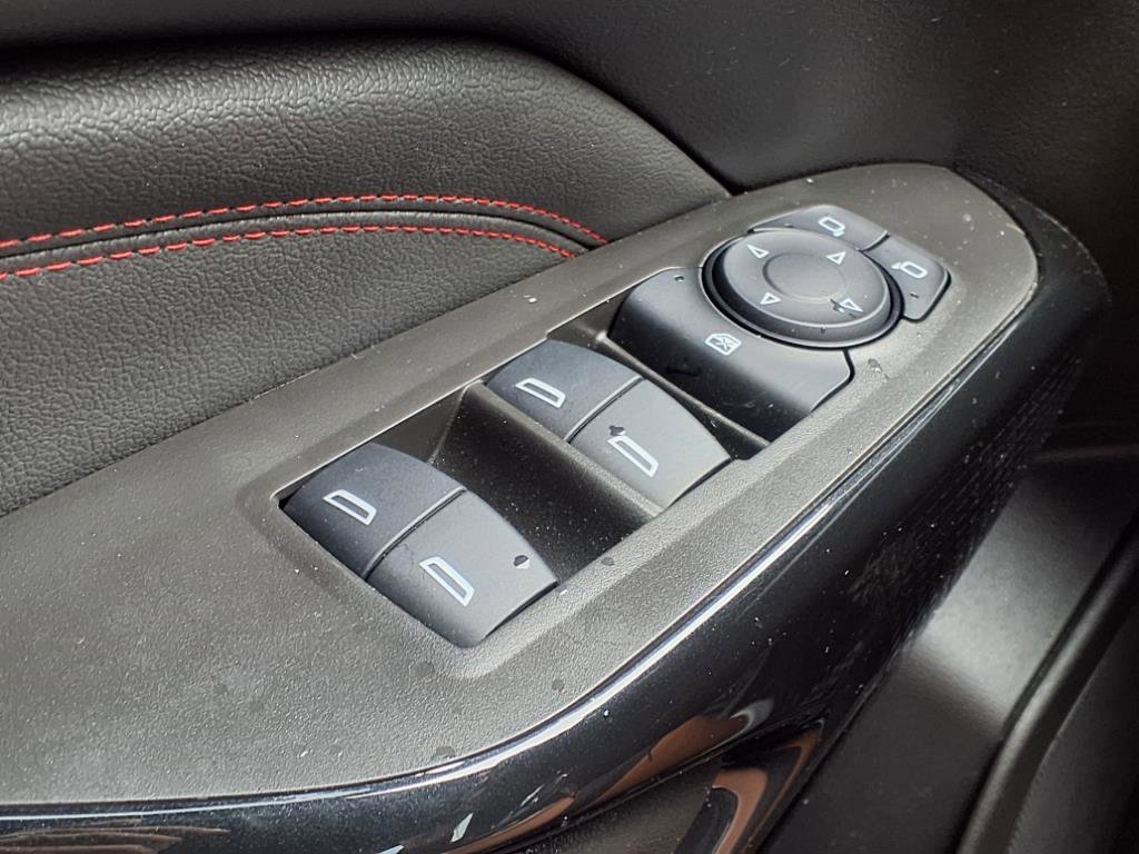 2025 Chevrolet Trax photo 10