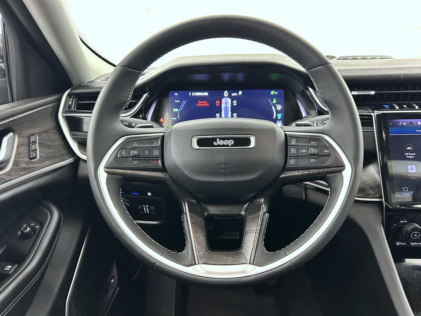 2023 Jeep Cherokee 4xe Sport photo 11