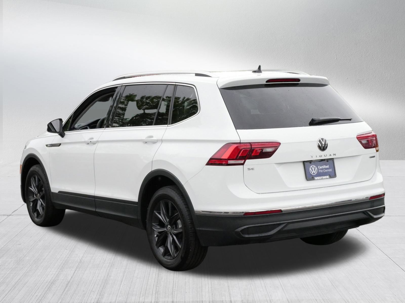 2024 Volkswagen Tiguan SE Wolfsburg Edition photo 5