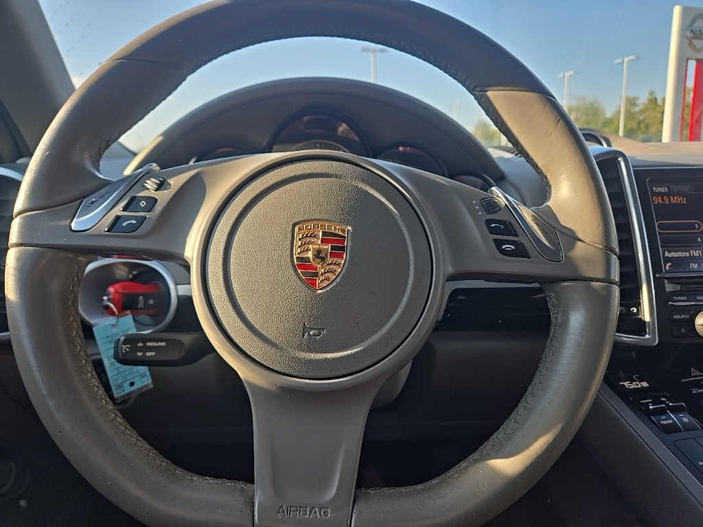 2013 Porsche Cayenne Base photo 14