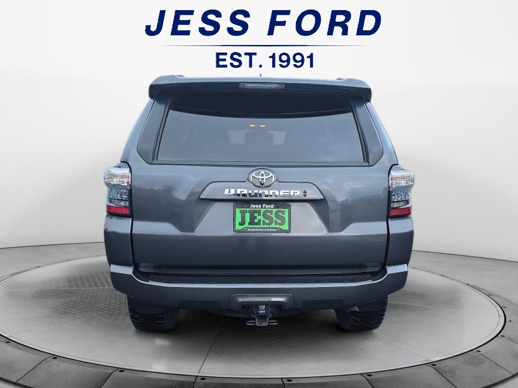 2023 Toyota 4Runner SR5 Premium photo 4