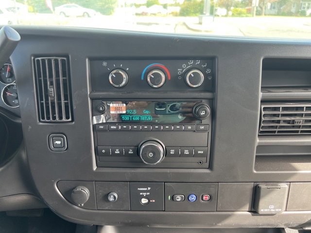 2024 Chevrolet Express Cutaway 3500 photo 15