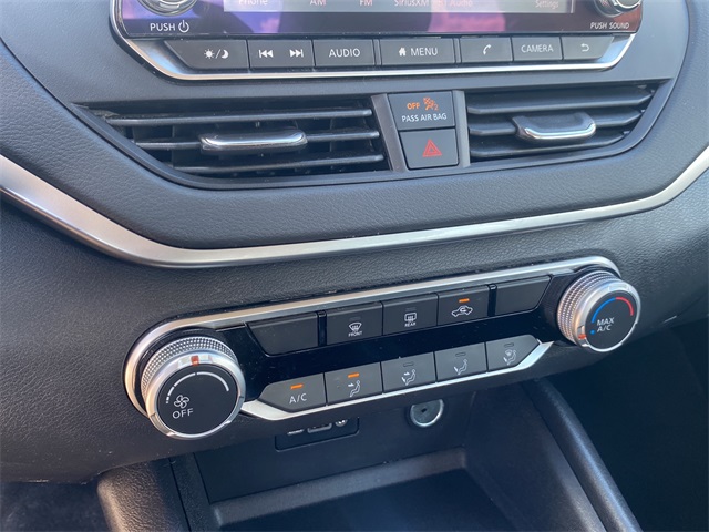 2022 Nissan Altima SV photo 27