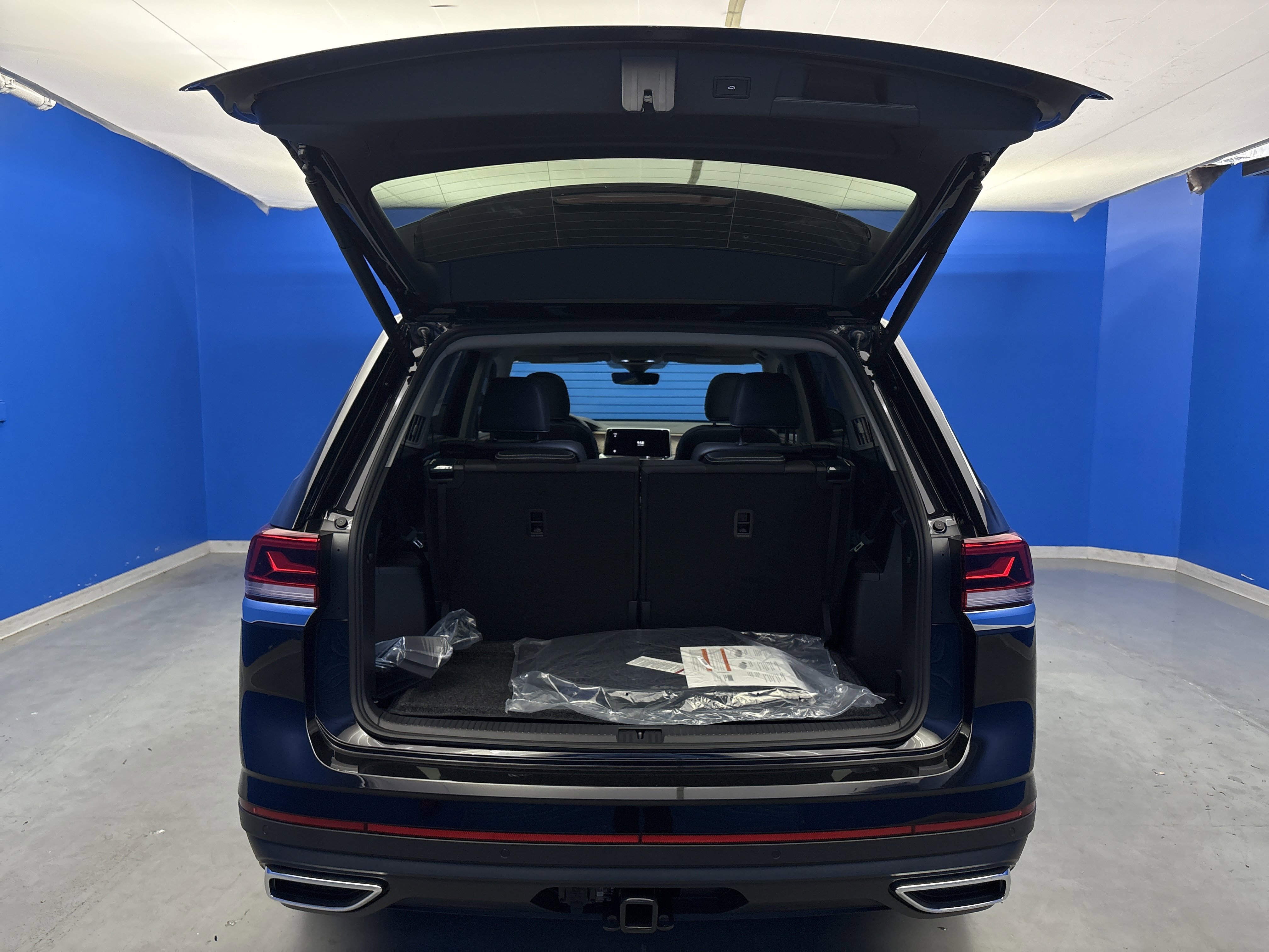 2026 Volkswagen Atlas SE Technology photo 8