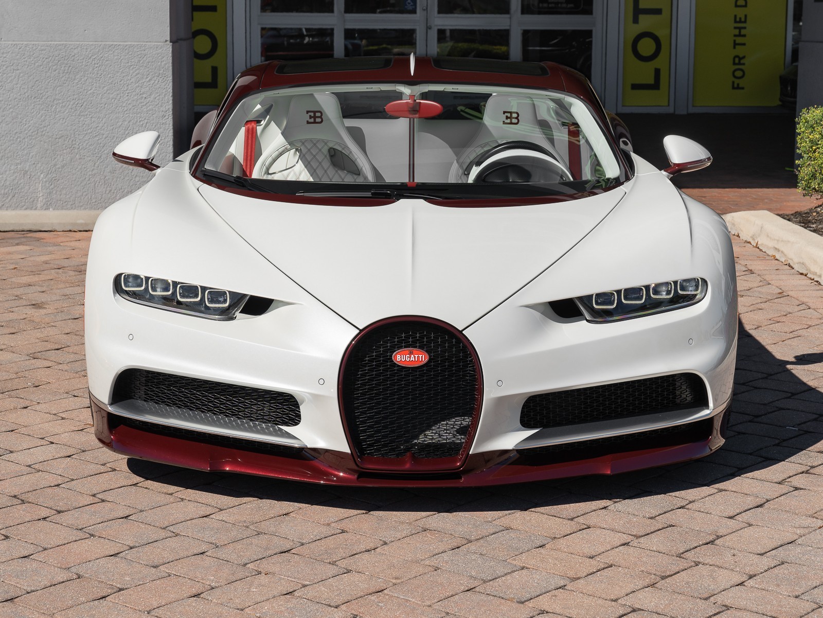 2021 Bugatti Chiron photo 14