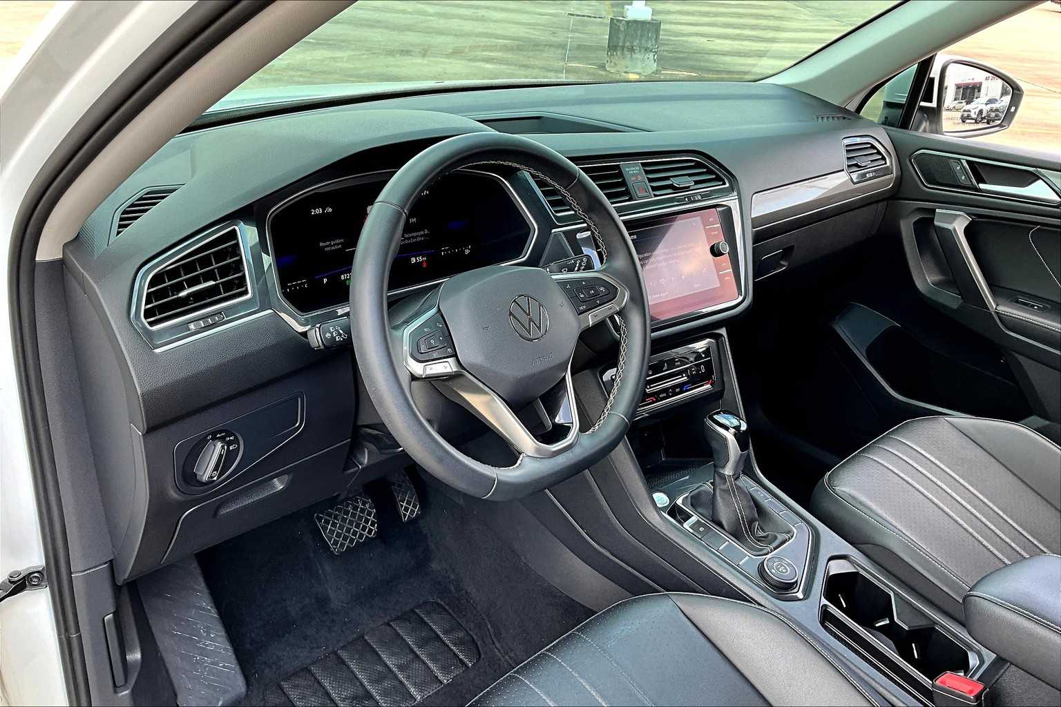 2022 Volkswagen Tiguan SE photo 33