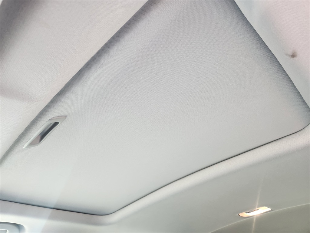2022 Honda CR-V Hybrid EX-L photo 17