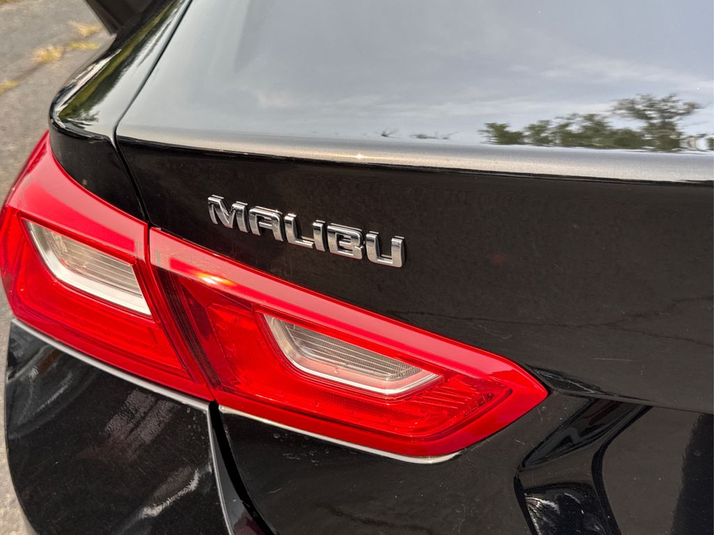2024 Chevrolet Malibu 1LT photo 9